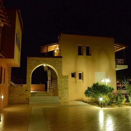 Maria'S Filoxenia Suites Drepano  Екстериор снимка