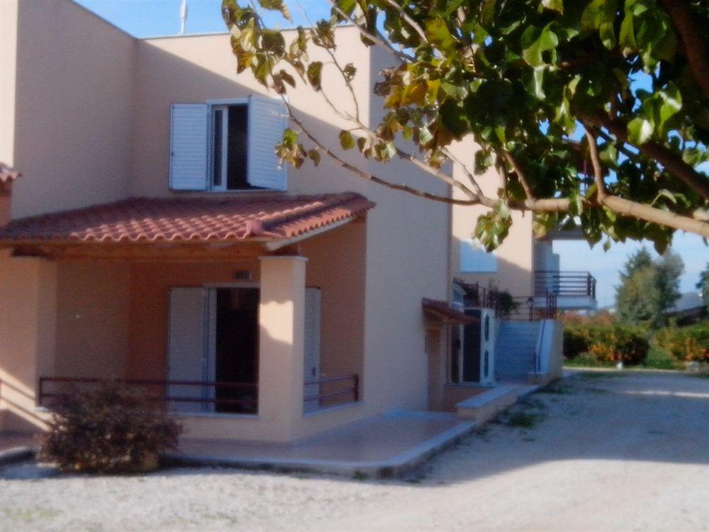 Maria'S Filoxenia Suites Drepano  Екстериор снимка