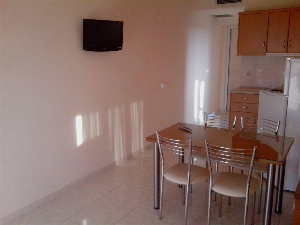 Maria'S Filoxenia Suites Drepano  Екстериор снимка