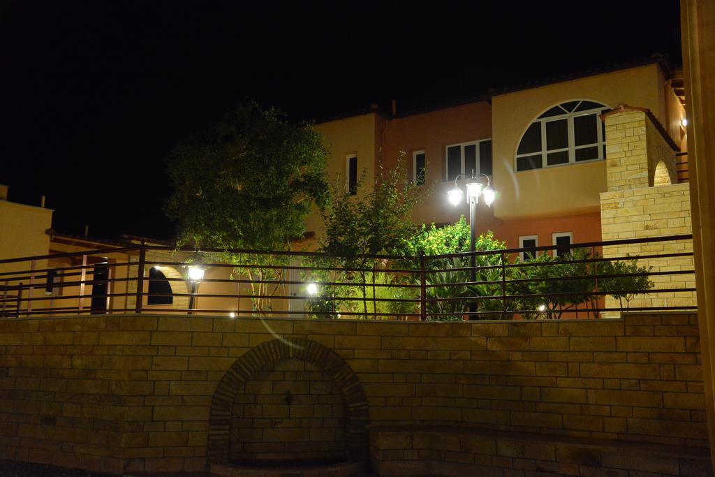 Maria'S Filoxenia Suites Drepano  Екстериор снимка