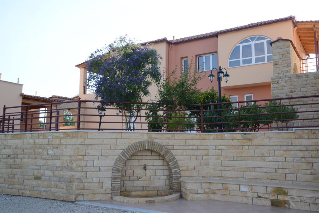 Maria'S Filoxenia Suites Drepano  Екстериор снимка