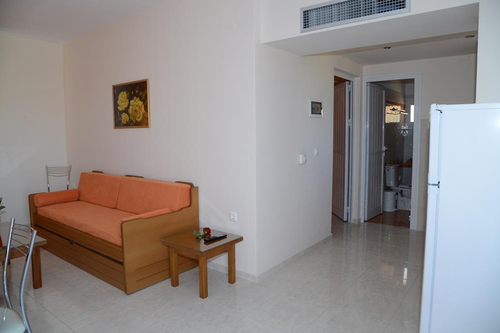 Maria'S Filoxenia Suites Drepano  Екстериор снимка