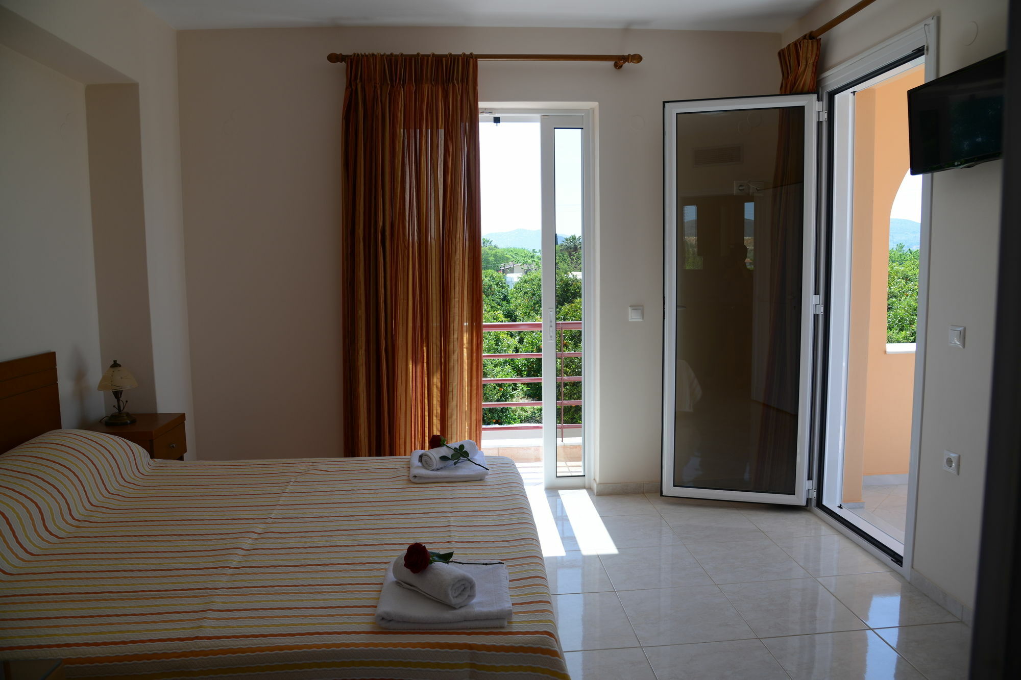 Maria'S Filoxenia Suites Drepano  Екстериор снимка